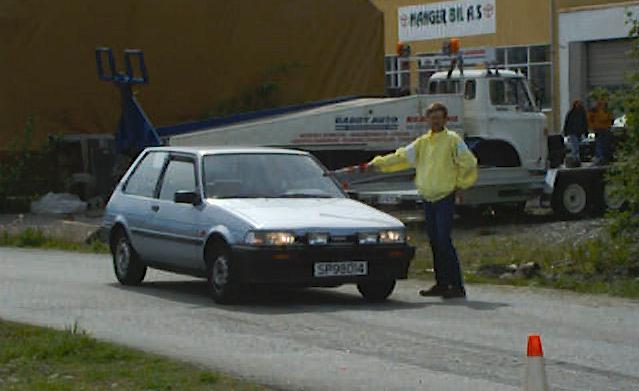 Endre S. Nilsen kan mer enn  sjekke speedometre. Han tynte Corollaen og havnet til slutt p en 4/7 plassi klasse 1.