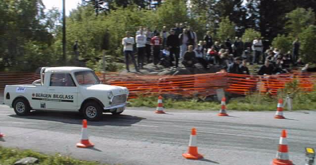 Kåre Bilsbak lånte ut sin Mini Pickup til Odd Hagen....Odd havnet på 8/12 plass,