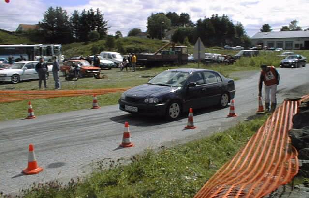 Ogs Gjert Erik Reinertsen fant turen fra Stavanger til Manger, og deltok med denne Toyota Avensisen. Han kjrer Corsa til vanlig, men han fr ihvertfall tellende resultat i Vest Cup. Han havnet tilslutt p 8/10 plass.