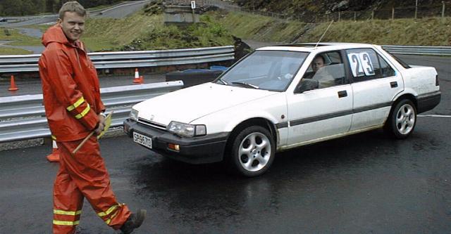 Frank Kjelsvik har ikke kjrt Autoslalom fr, men stilte i konebilen, og kjrte det den maktet. Det gikk svrt bra for Frank, som stakk av med 1. plassen i Debutantklassen. Bra kjrt. Hrte etter lpet at han likte dette, og da satser vi p at han kommer igjen...