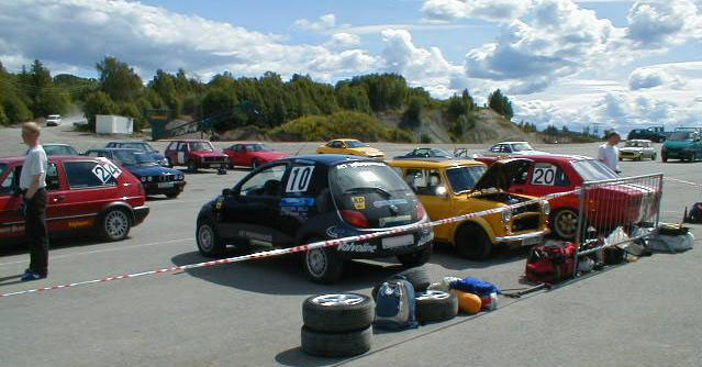 Dessverre fikk Kjartan problemer med motor på sin Mini. Han klarte å fullføre løpet og komme seg til Bergen med den igjen, men han hadde nok håpet på bedre resultat enn en 6/24 plass i klasse 2.