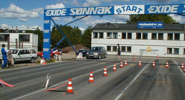 Bjrn Bhler kjrte en lnt Toyota Yaris T-sport. Sprek bil, men kom ikke helt til tops i Standard klassen. Han havnet p en 4.plass.